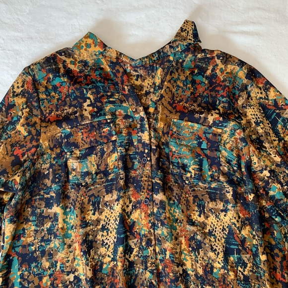 Christopher & Banks • patterened button down top - Picture 3 of 8